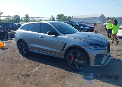 2022 Jaguar F-Pace Svr P550 Awd Automatic z USA, uszkodzony, nr VIN SADCZ2EE8NA693828